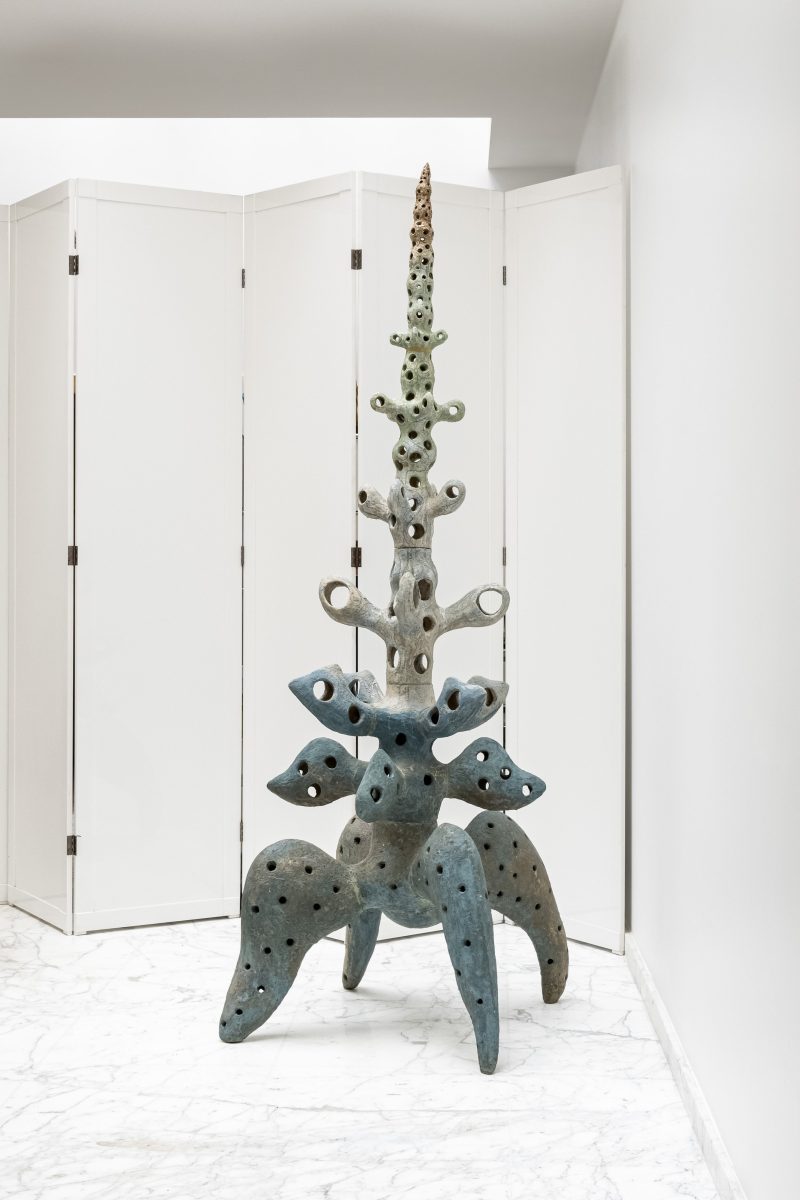 "Arbre à Quatre" sculpture