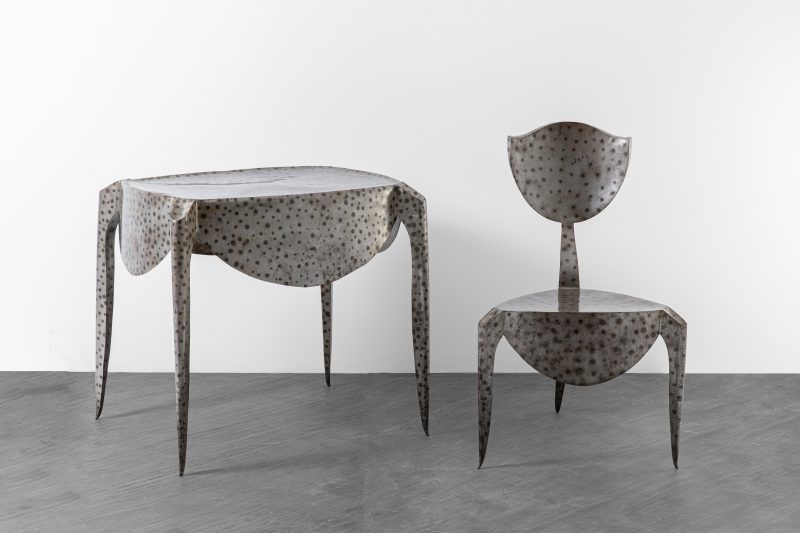 "Paris" desk and chair