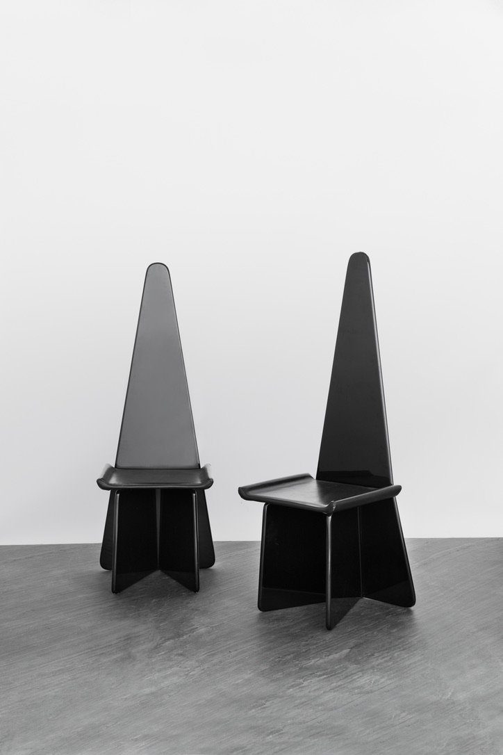 Set of 6 sculptural chairs