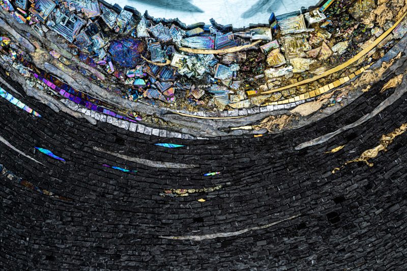 "Grand Vortex" mirror