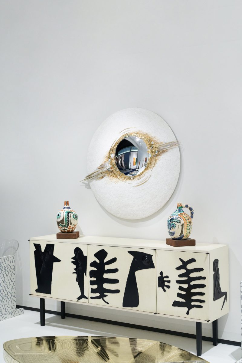 "Vision" mirror