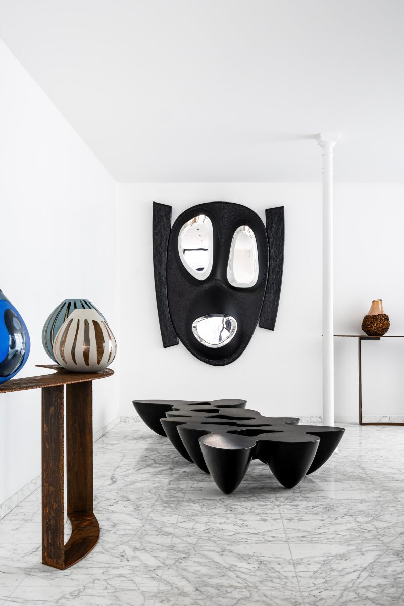 "Quark" coffee table