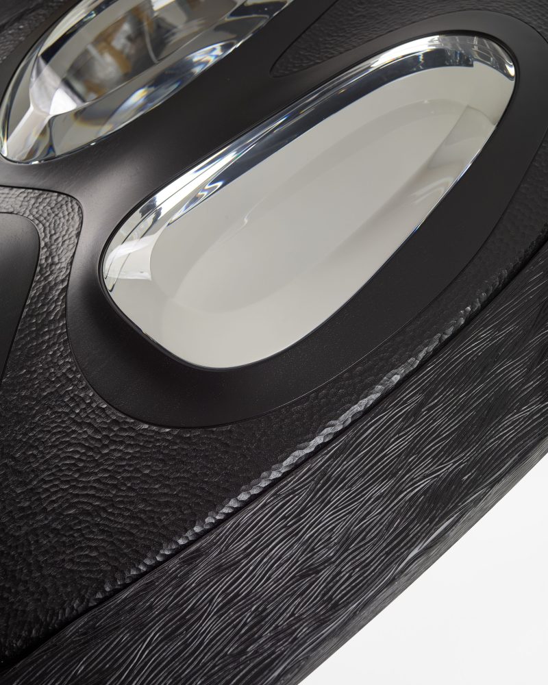 "Utu" mirror