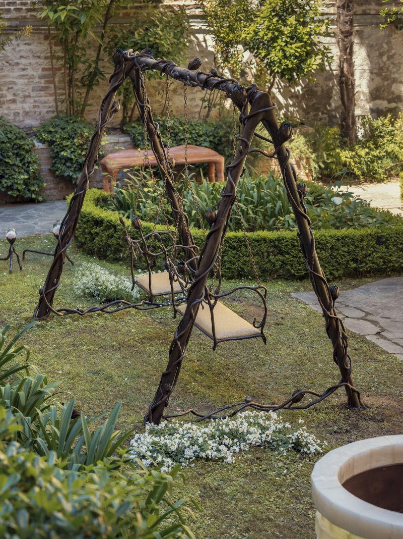 "Effi Briest" swing set