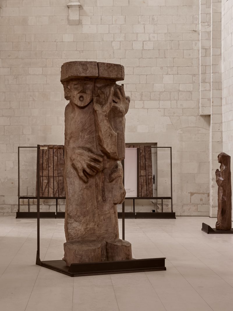 Monumental pulpit