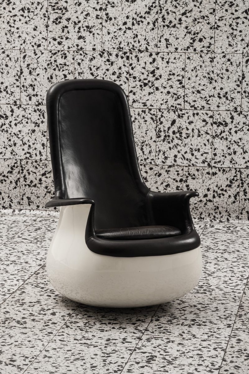"Culbuto" chair