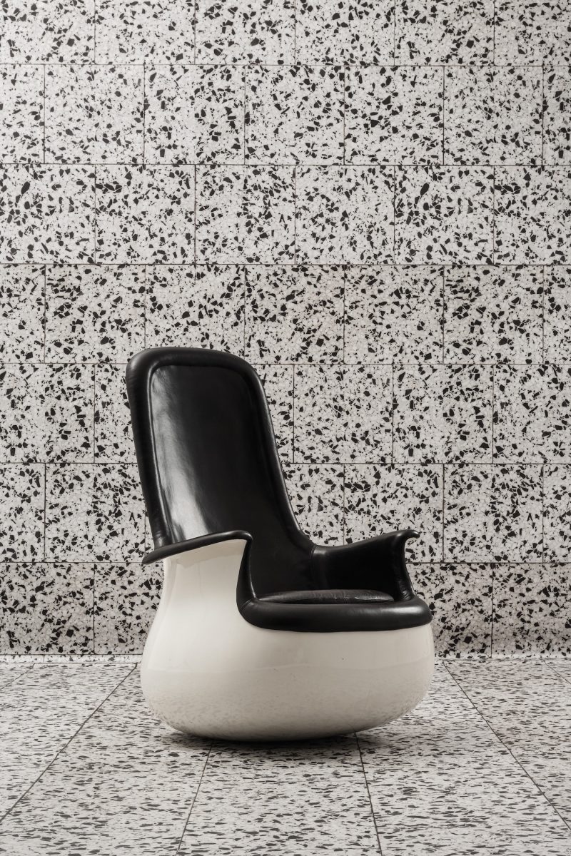 "Culbuto" chair