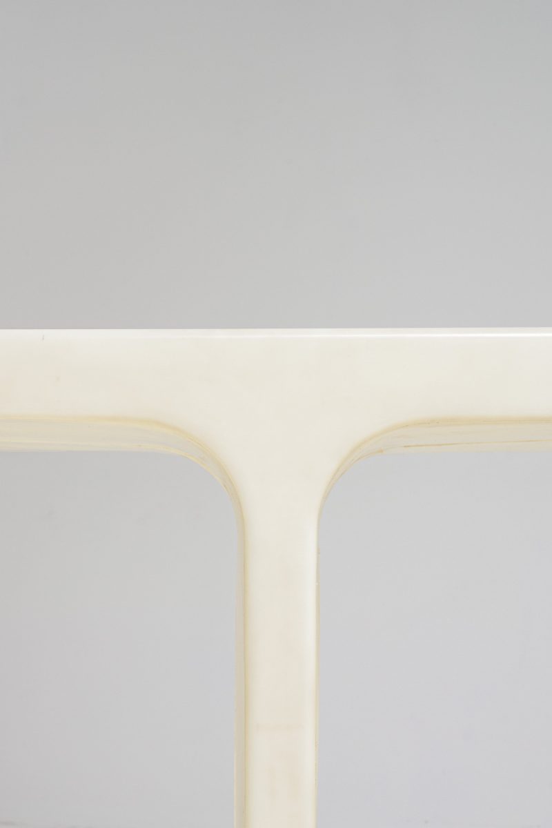 "Kiss the Future" sideboard