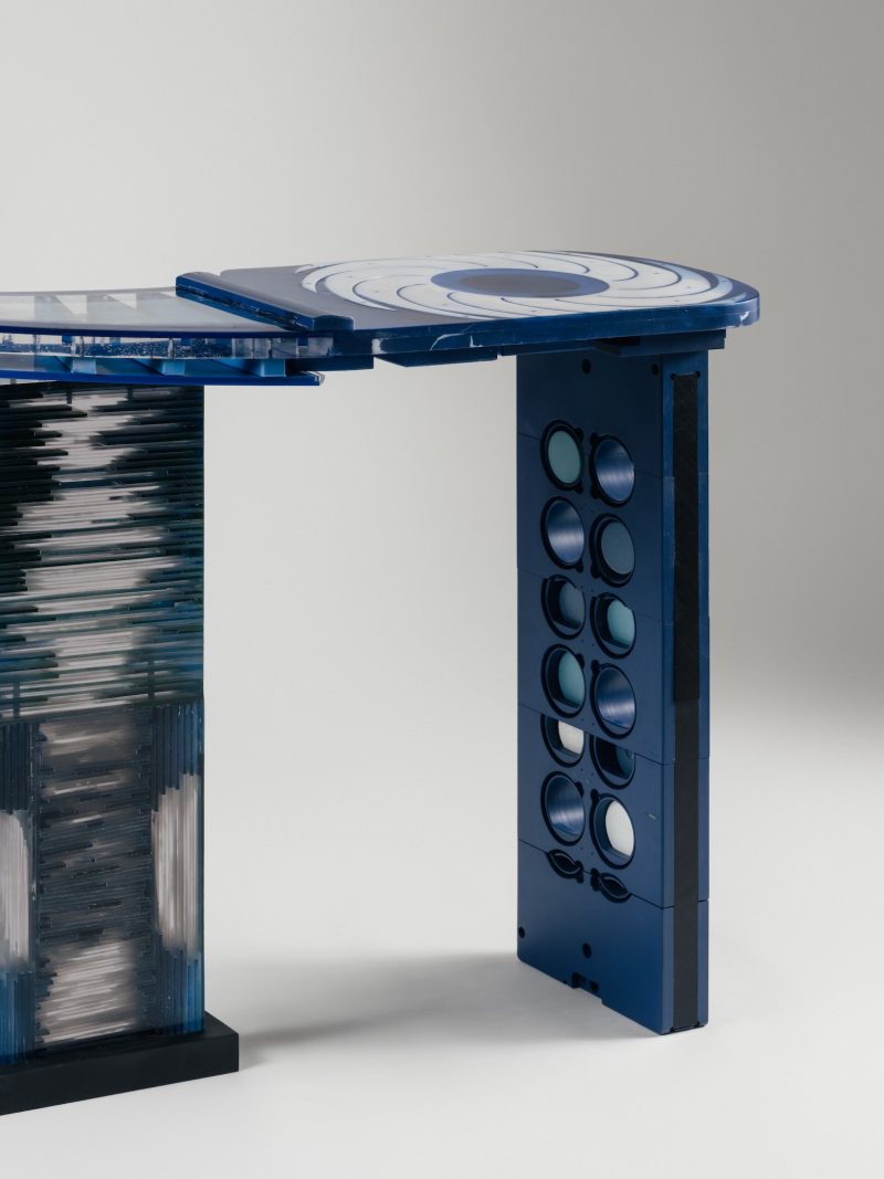 "Flor y Mar" console