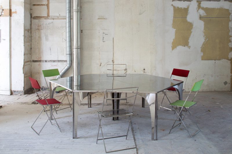 "Robert Hass" modular table