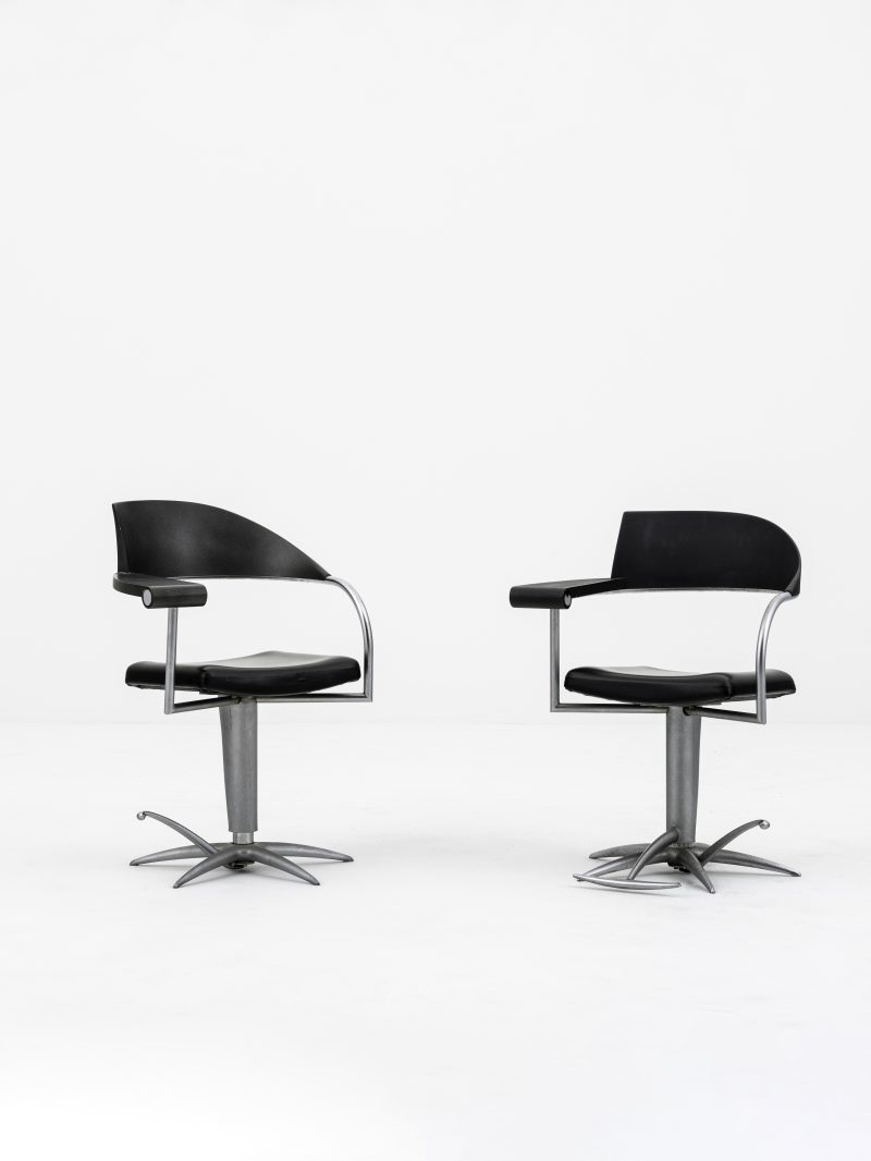 “Techno” pair of barber chairs