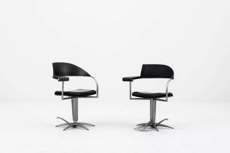 “Techno” pair of barber chairs