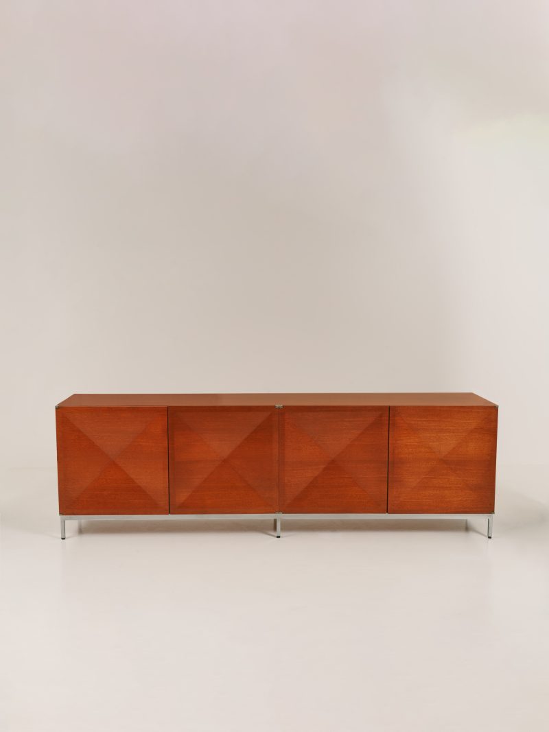 "Pointes de Diamant" sideboard