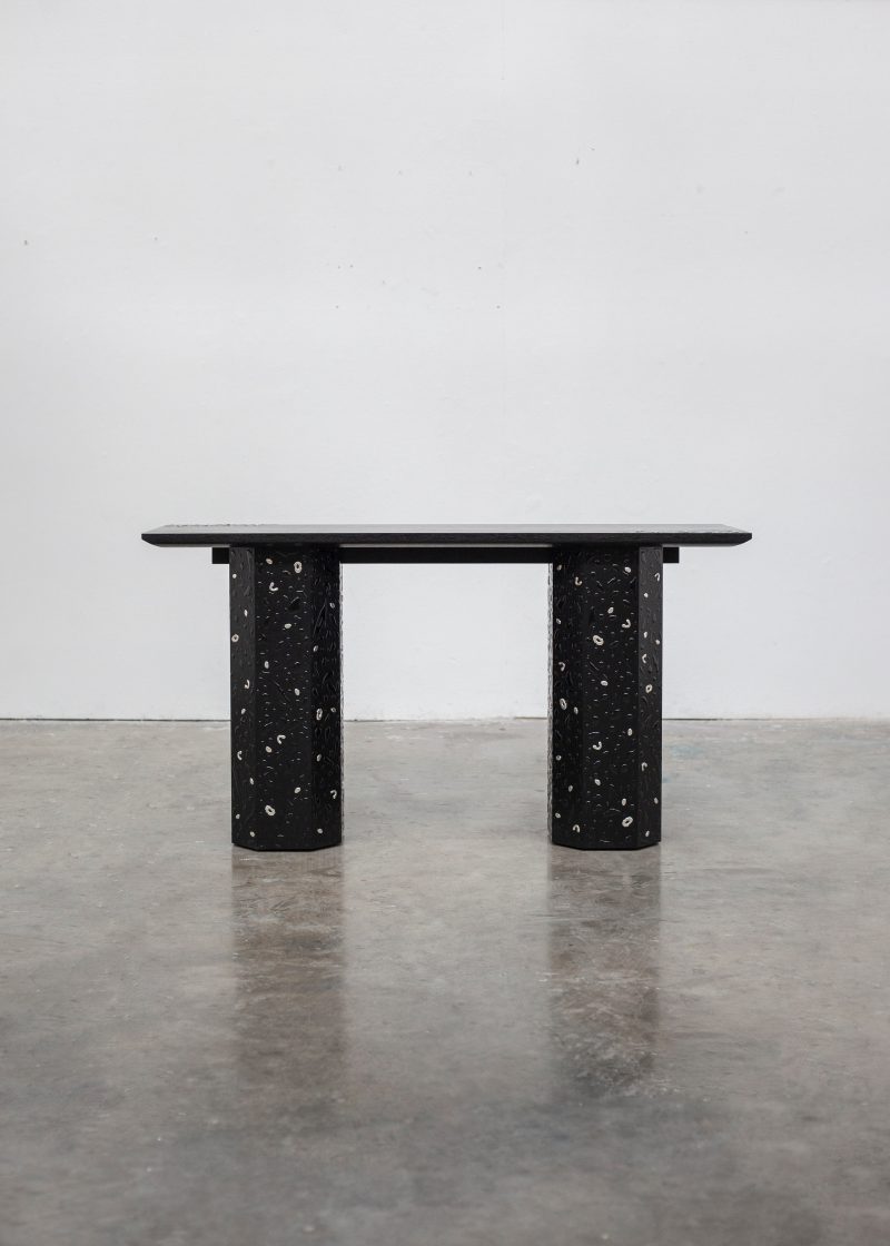 Console 01