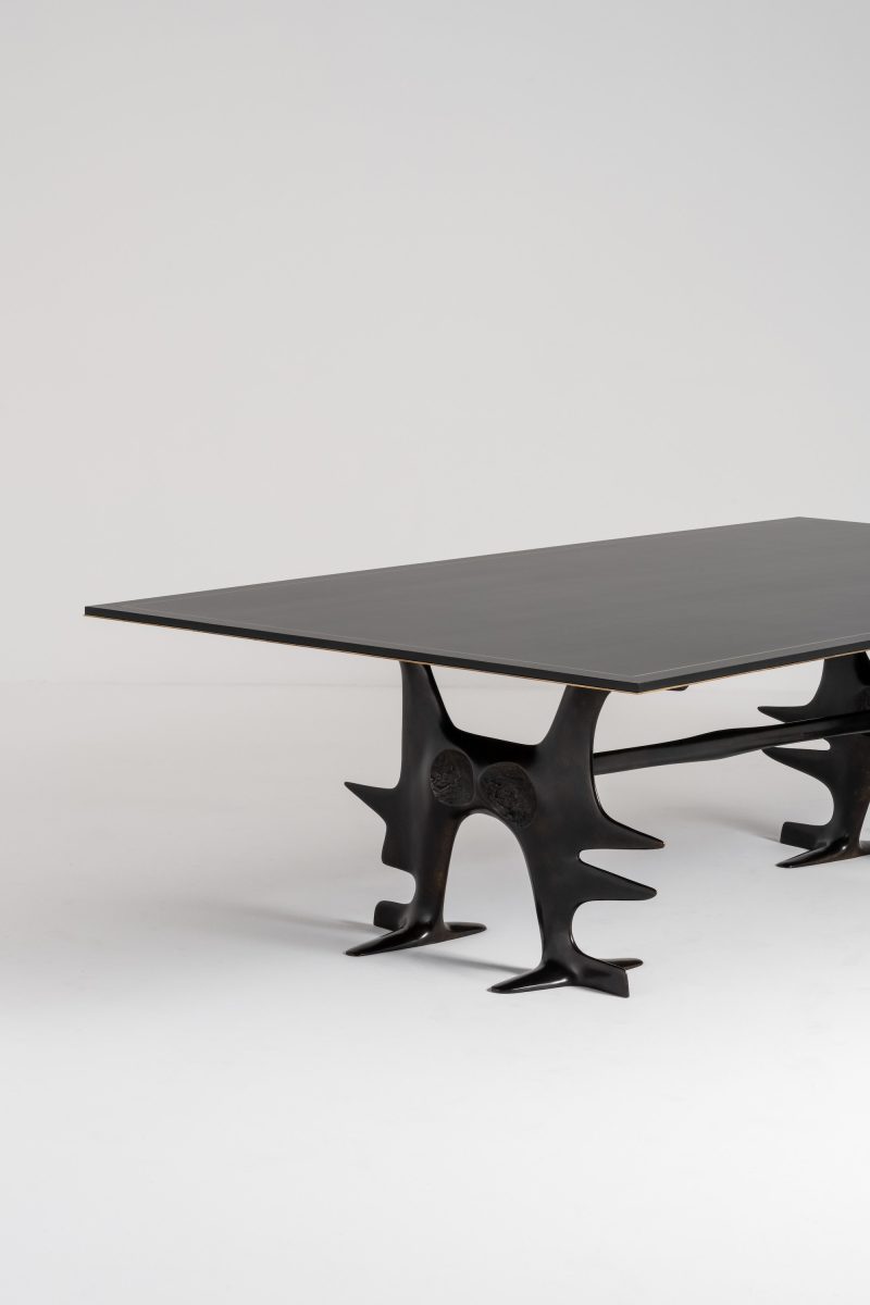 "Araignée" table