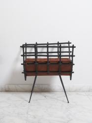 Magazine Stand