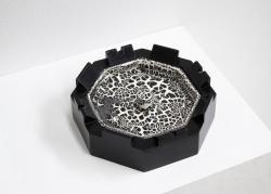 Table ashtray
