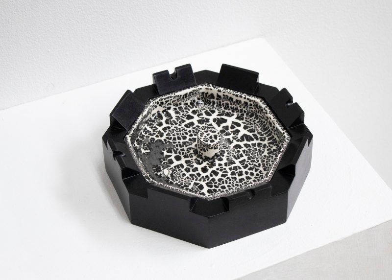 Table ashtray